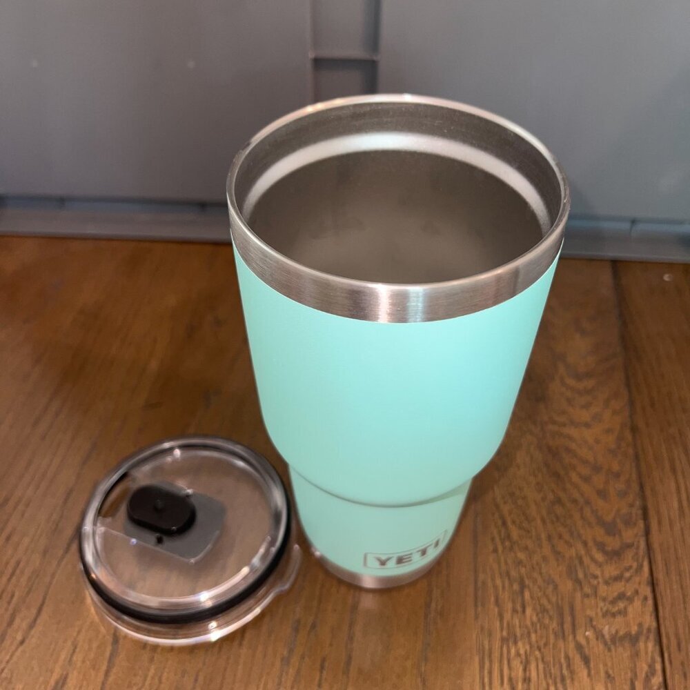 YETI Rambler Stainless Steel Tumbler with Magslider Lid 30oz Seafoam - Picture 5 of 7